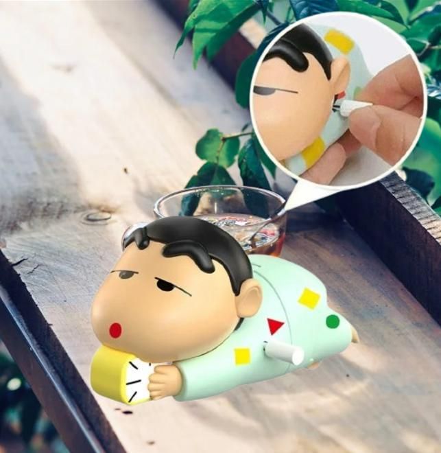 Shinchan "Action-Crawl" Moving Toy – Your New Desk Sidekick & Secret Messenger